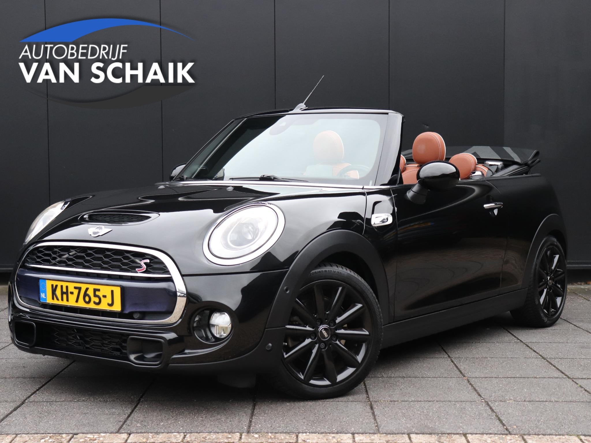 MINI Cabrio 2.0 Cooper S Chili Serious Business AUT | LEER |, Auto's, 1998 cc, Gebruikt, Euro 6, Cabriolet