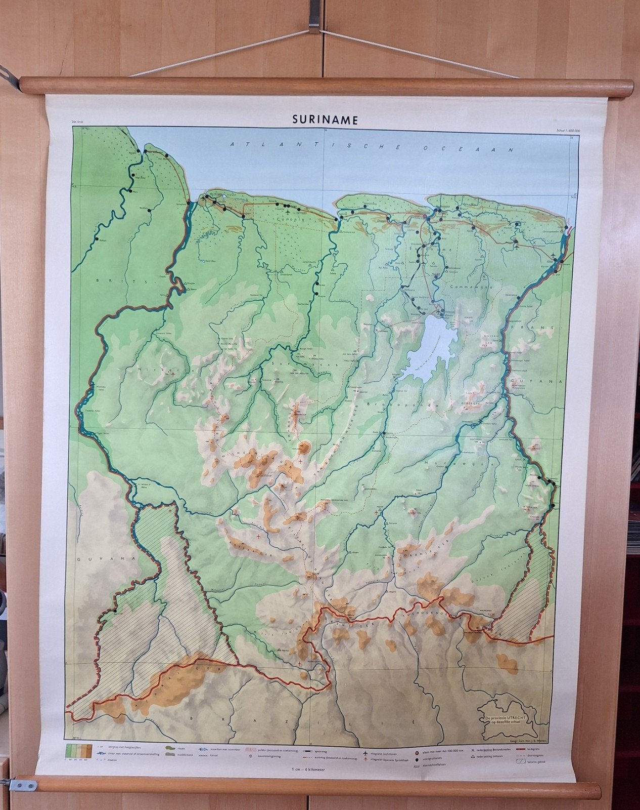 schoolkaart Suriname schaal 1 : 600.000, Verzenden, Aardrijkskunde