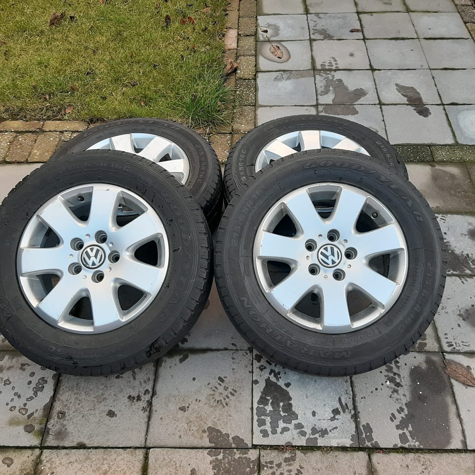 Volkswagen T5 Velgen met Goodyear Marathon Banden 215/65R16C, Ophalen, 16 inch, Banden en Velgen, All Season