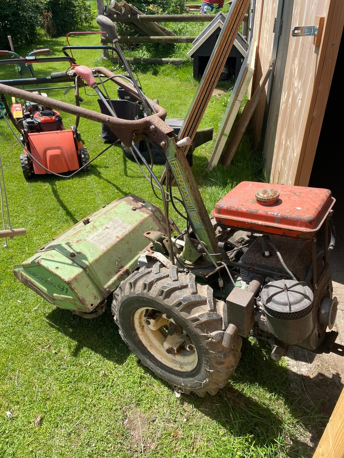 Tuinfrees, Doe-het-zelf en Verbouw, Gereedschap | Freesmachines, Ophalen of Verzenden, Gebruikt, Benzine, Tuinfrees