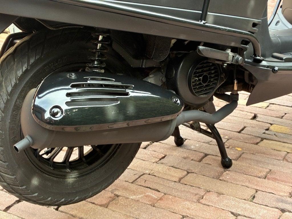 Foto 14 van Scooter 45km La souris Sourini R BJ 2023 in goede staat €725