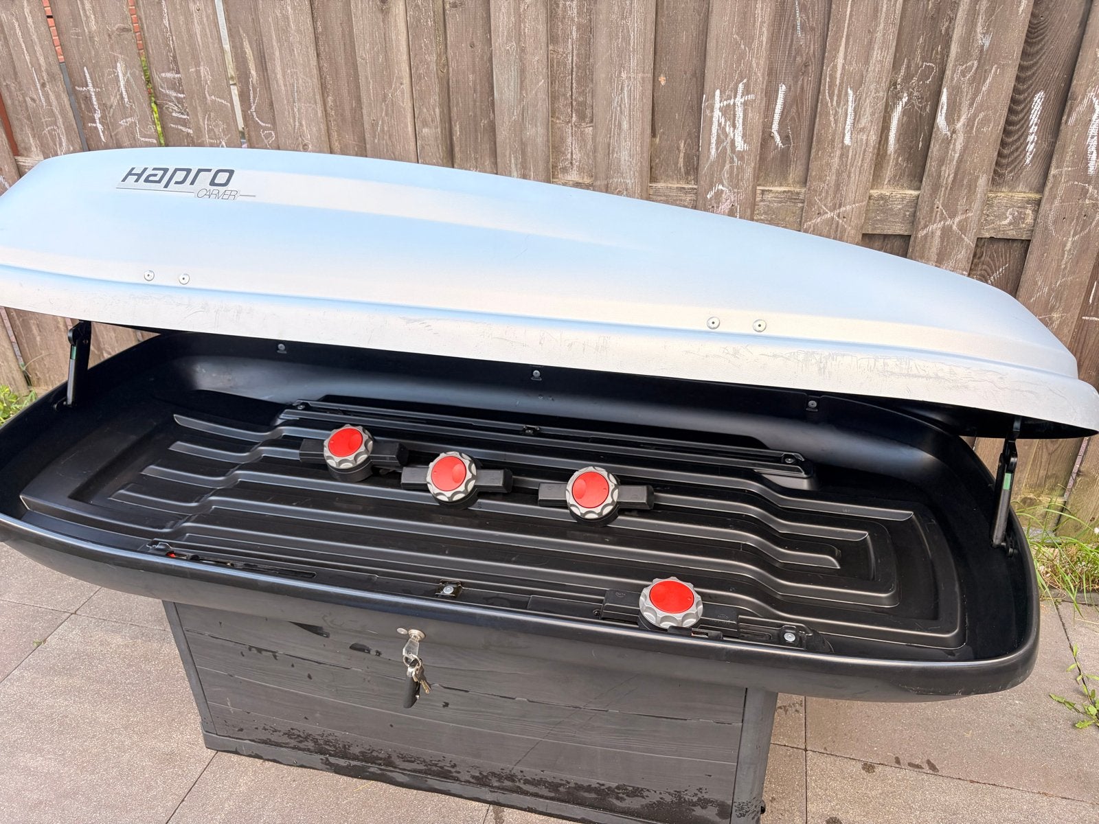 Hapro Carver 5.5 MF Dakkoffer met Vevor dakdragers, Auto diversen, Dakkoffers, Ophalen, Gebruikt