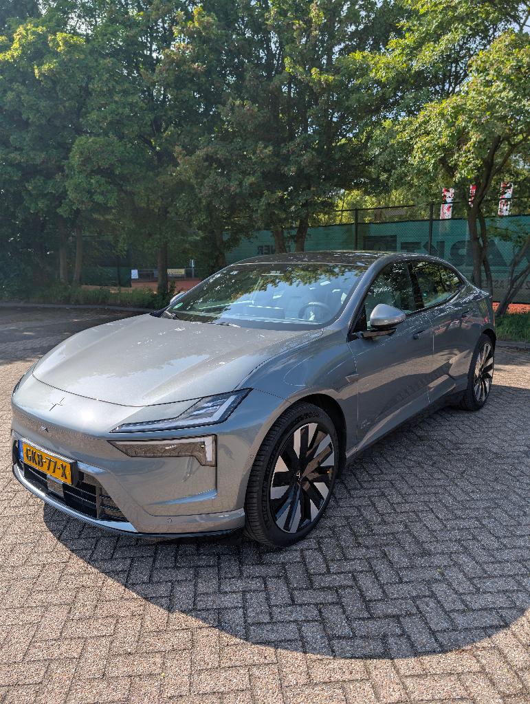 Polestar 4 Long Range Dual Motor nieuwprijs was 91.000 euro, Auto's, Automaat, Polestar 4, Overige carrosserieën, 2000 kg