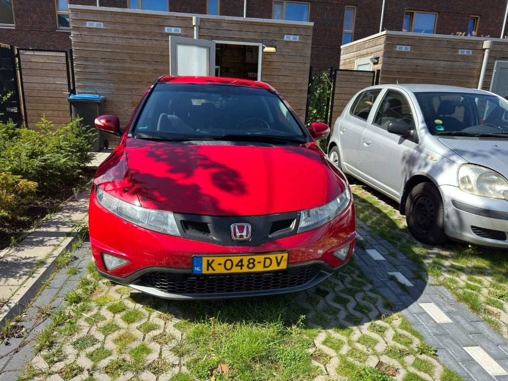 Honda Civic 1.8 I 5DR 2009 Rood, Voorwielaandrijving, Euro 5, Zwart, 4 cilinders