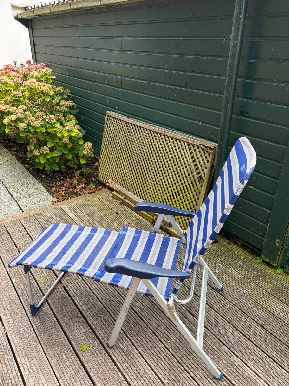 Tuinstoel Crespo met voetenbankje, Caravans en Kamperen, Ophalen, Campingstoel