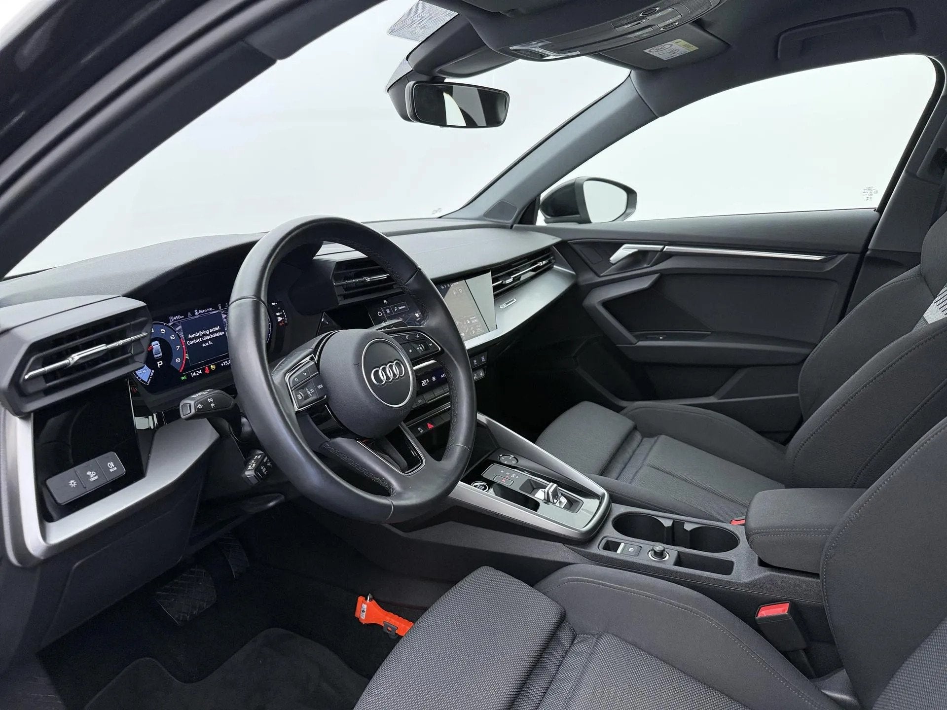 Audi A3 Limousine 30 TFSI Advanced Edition (bj 2024), Automaat, Gebruikt, Zwart, Bedrijf