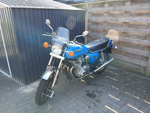 Suzuki Tour GS 850 G, Particulier, Toermotor