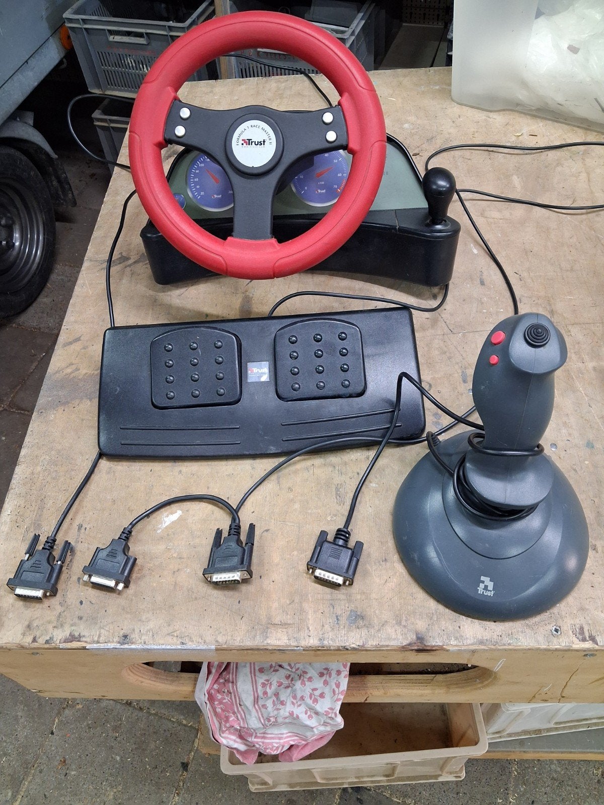 Trust Formule Race Master Stuurwiel, Pedalen & Joystick, Ophalen, Gebruikt, Trust