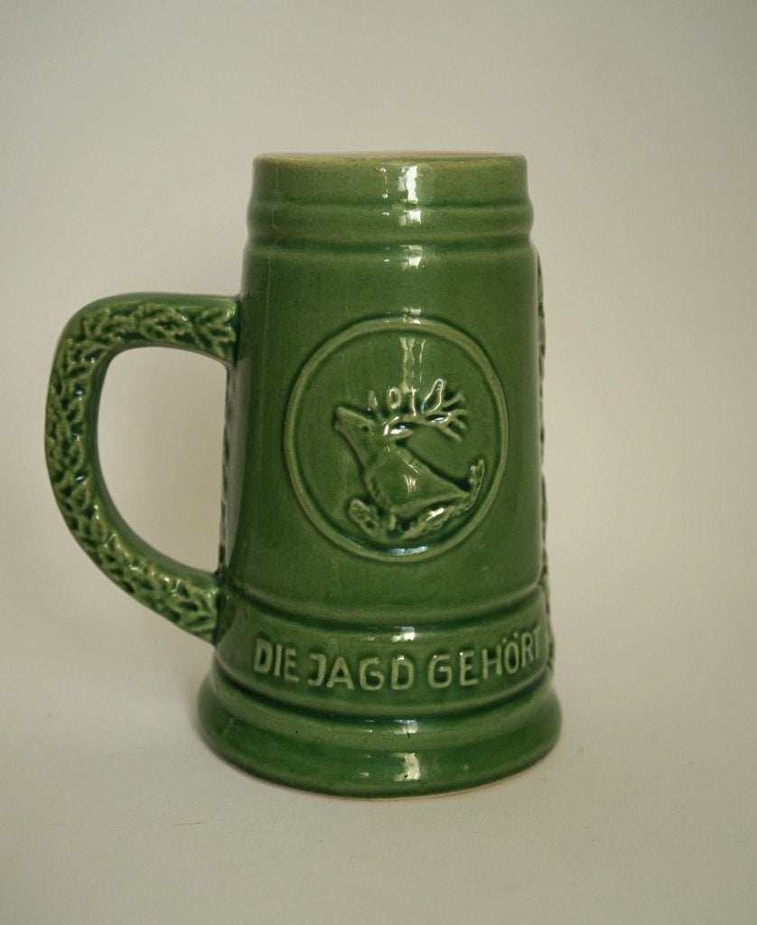 vintage bierpul DDR die jagd gehort dem volke groen keramiek, Antiek en Kunst, Ophalen of Verzenden