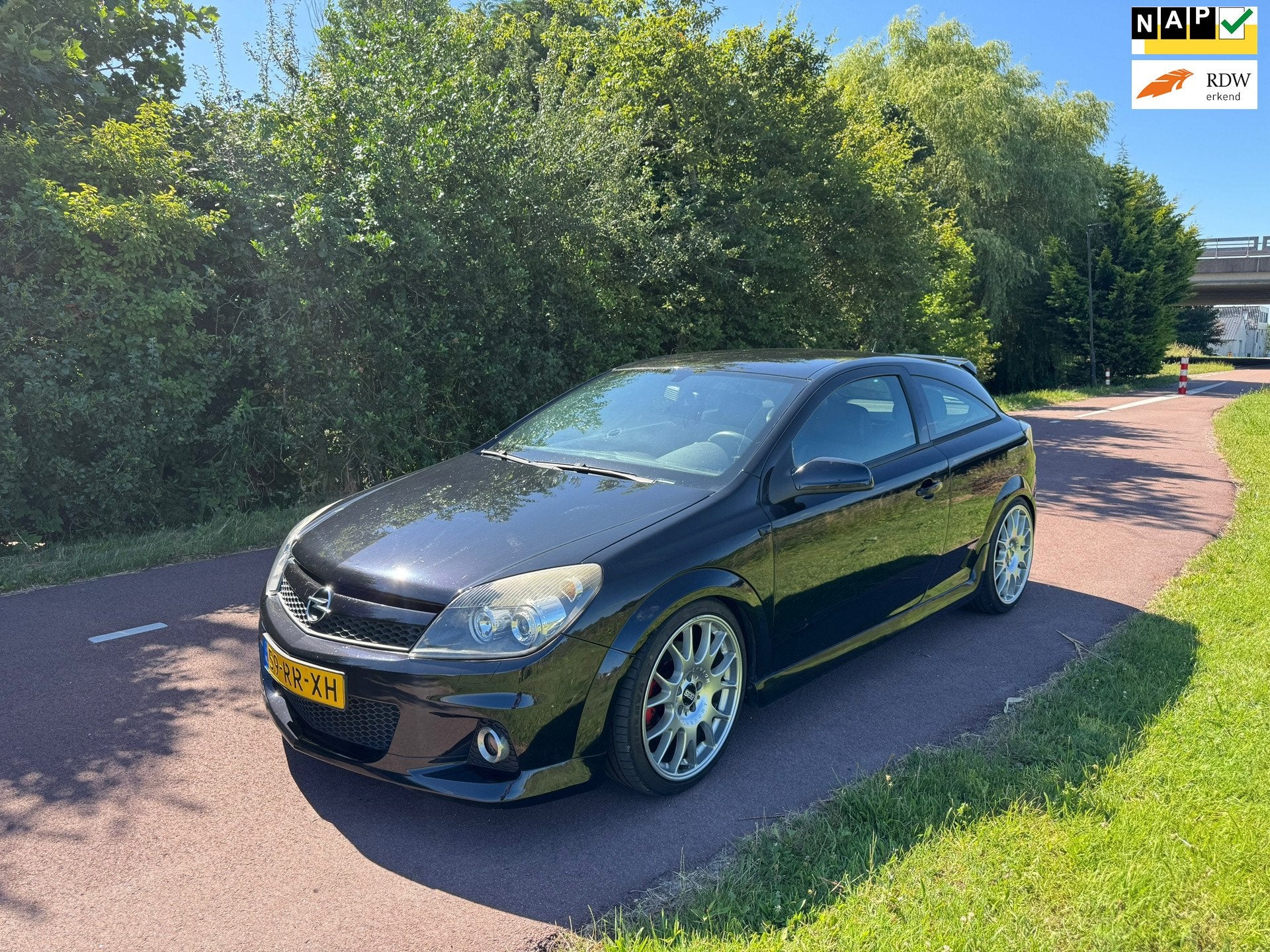 Opel Astra GTC 2.0 T OPC |Dis=V.V|Luxe|, Voorwielaandrijving, 1998 cc, Gebruikt, 680 kg
