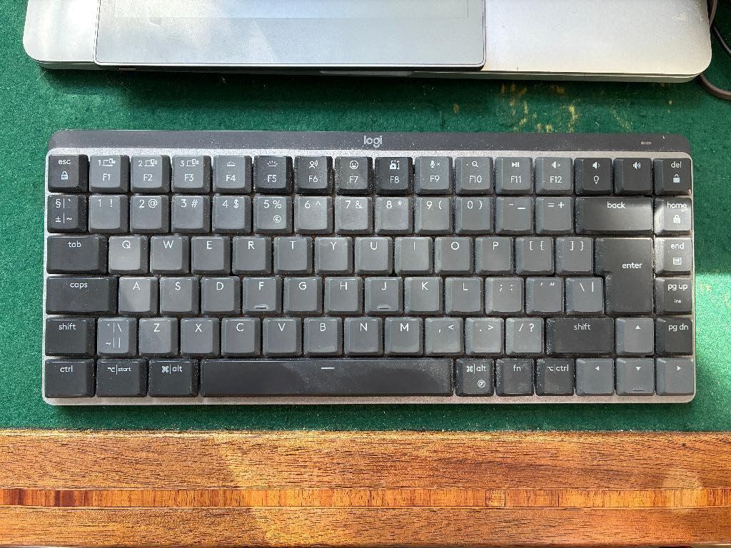 Draadloos MX Mechanical Mini-toetsenbord Logitech + Draagtas, Gebruikt, Ergonomisch, Logitech, Ophalen of Verzenden