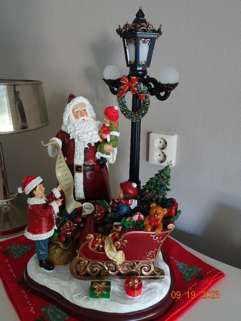 Kerst tafelstuk    doorsnee   30  bij 48cm, Ophalen, Zo goed als nieuw