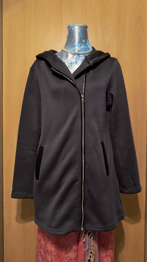 Lichtgewicht Hoodie Jas Maat L, Maat 38/40 (M), Zwart, Ophalen of Verzenden, Gedragen
