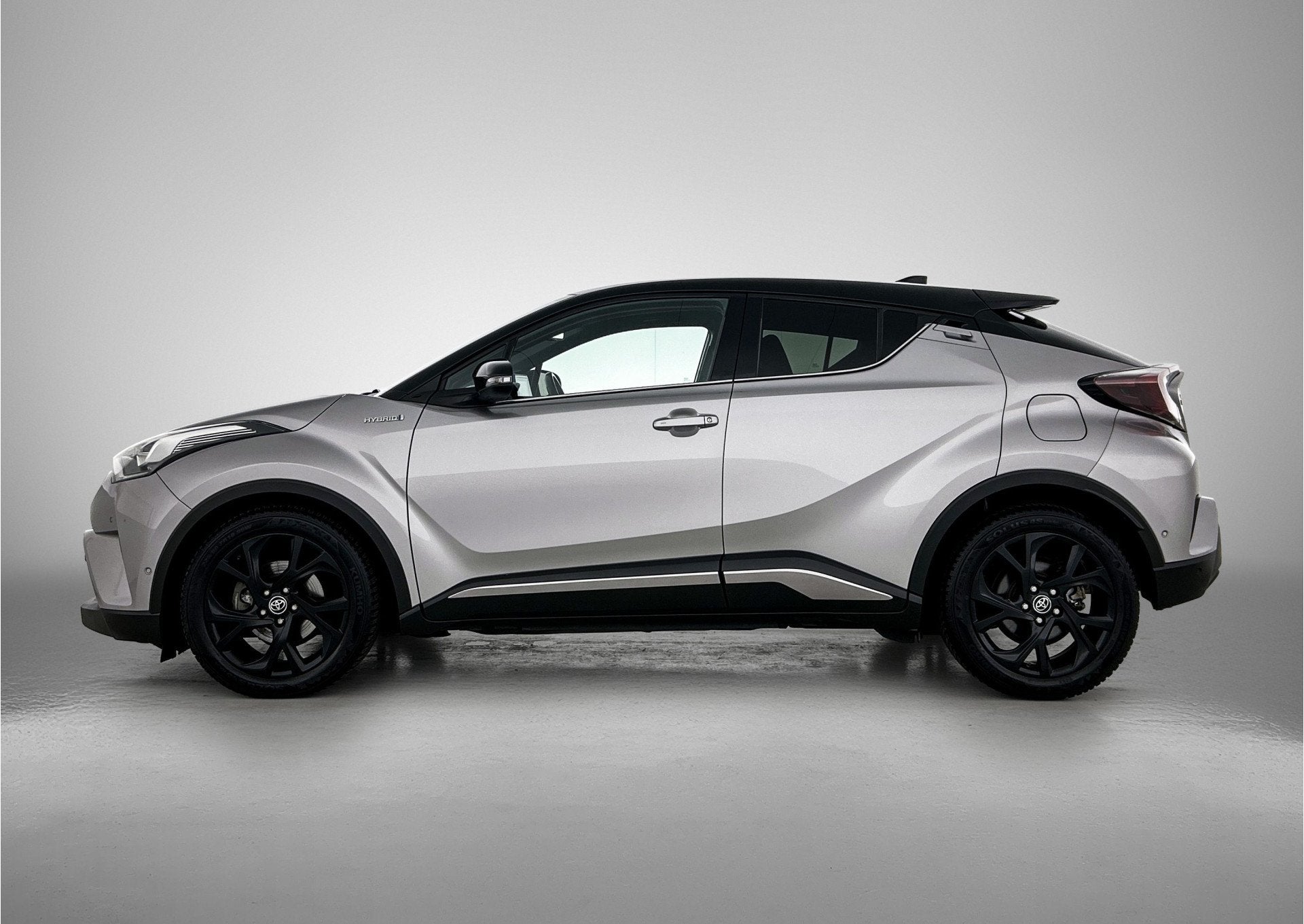 Toyota C-HR 1.8 Hybrid Bi-Tone Plus | LED Verlichting | Lede, Auto's, 12 maanden, 4 cilinders, 122 pk, Leder