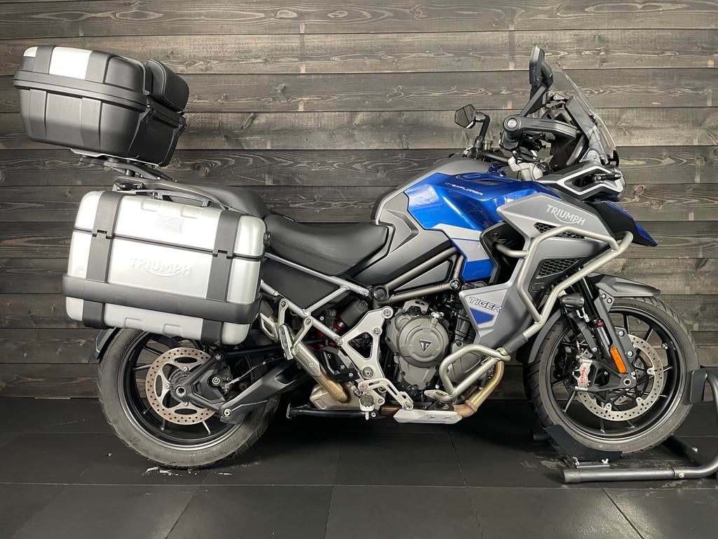 Triumph TIGER 1200 GT EXPLORER LUCERNE BLUE (bj 2023), Motoren, Motoren | Triumph, 1160 cc, Bedrijf, Meer dan 35 kW, Toermotor