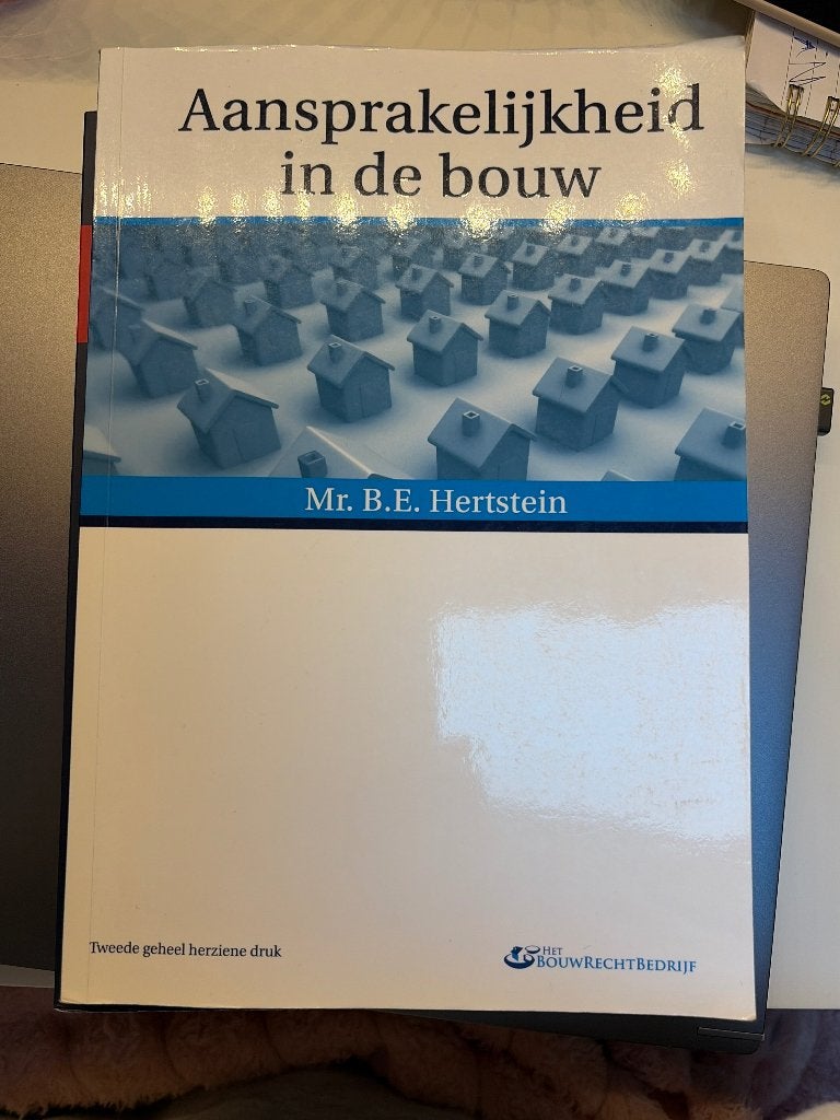 Boek aansprakelijkheid in de bouw, Boeken, Gelezen, Ophalen of Verzenden, Mr. B.E. Hertstein, Bouwkunde