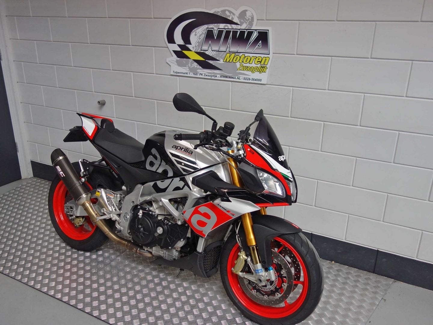 APRILIA Tuono V4 R APRC, 1077 cc, 4 cilinders, Motorrijbewijs A, Bedrijf