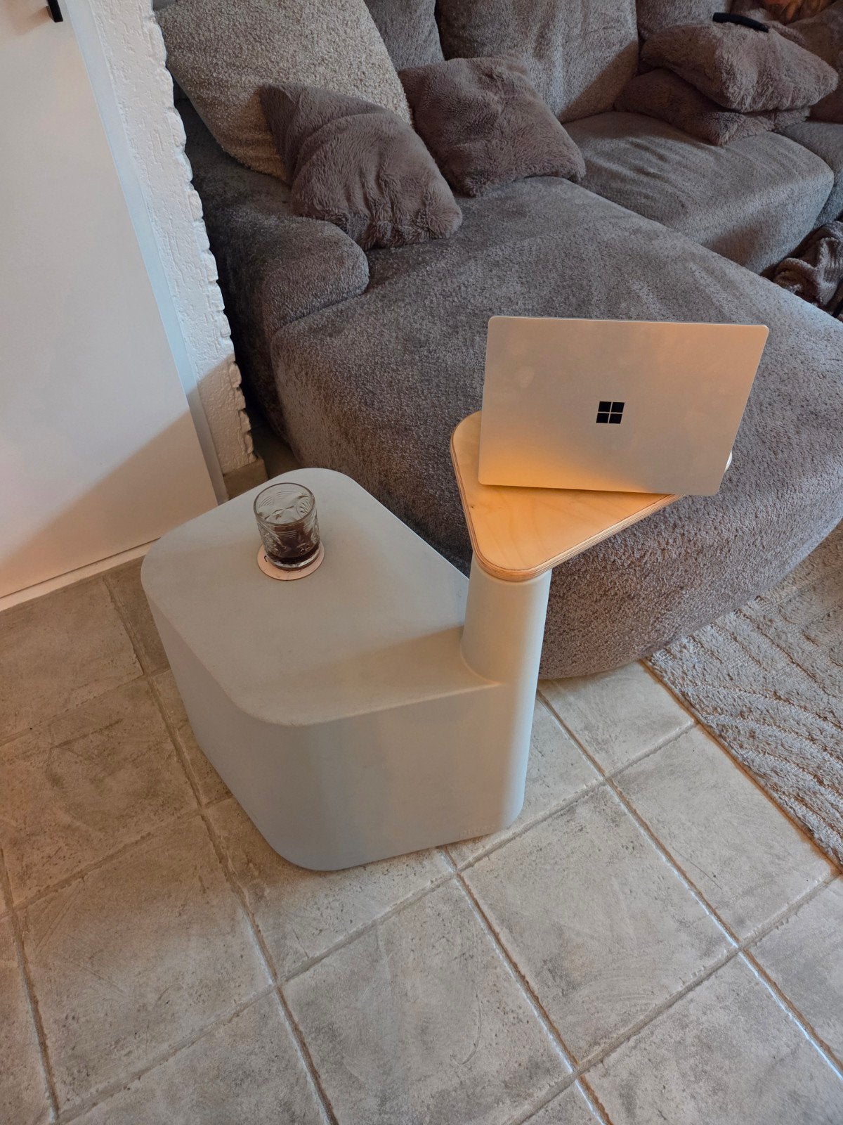 Sat Stool & Desk - Multifunctionele bijzettafel, 55 tot 75 cm, Zo goed als nieuw, Modern, minimalistisch, Overige vormen