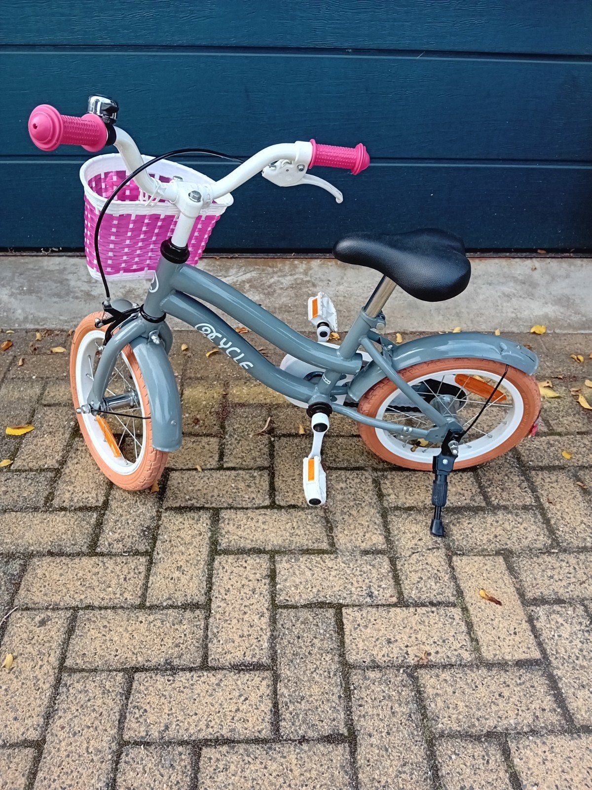 Leuke 14 inch meisjesfiets met mandje, Ophalen, Terugtraprem, Gebruikt, 14 inch of minder