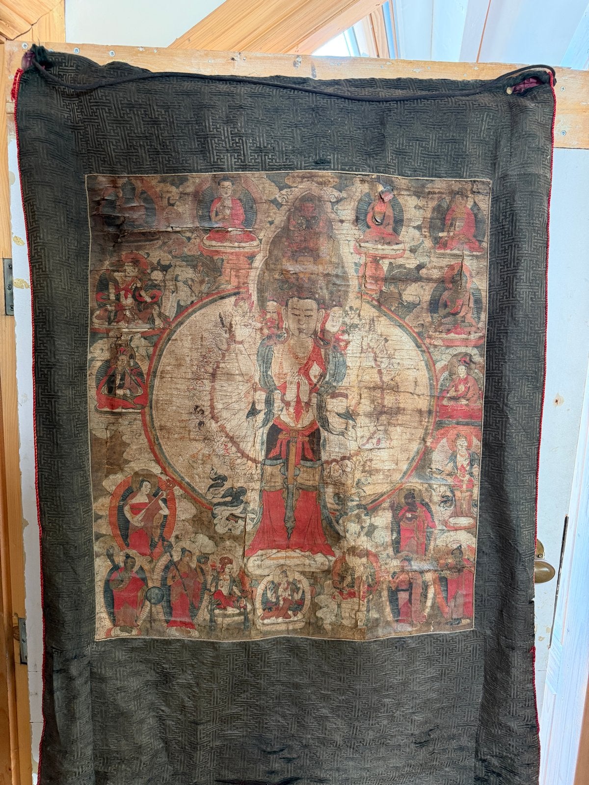 Antieke Tibetaanse Thangka van Avalokiteshvara, Meerkleurig, Geschilderd, Tibet, Ophalen