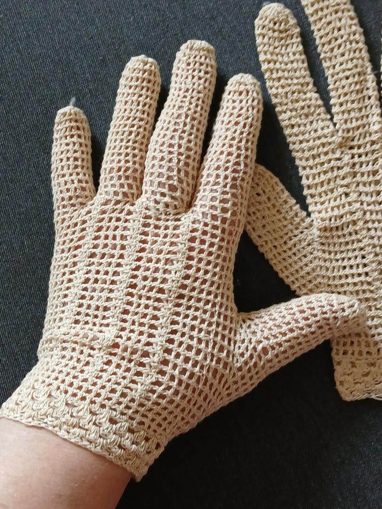 Vintage Handgehaakte handschoenen, Kleding | Dames, Mutsen, Sjaals en Handschoenen, Ophalen of Verzenden, Zo goed als nieuw, Maat 38/40 (M)
