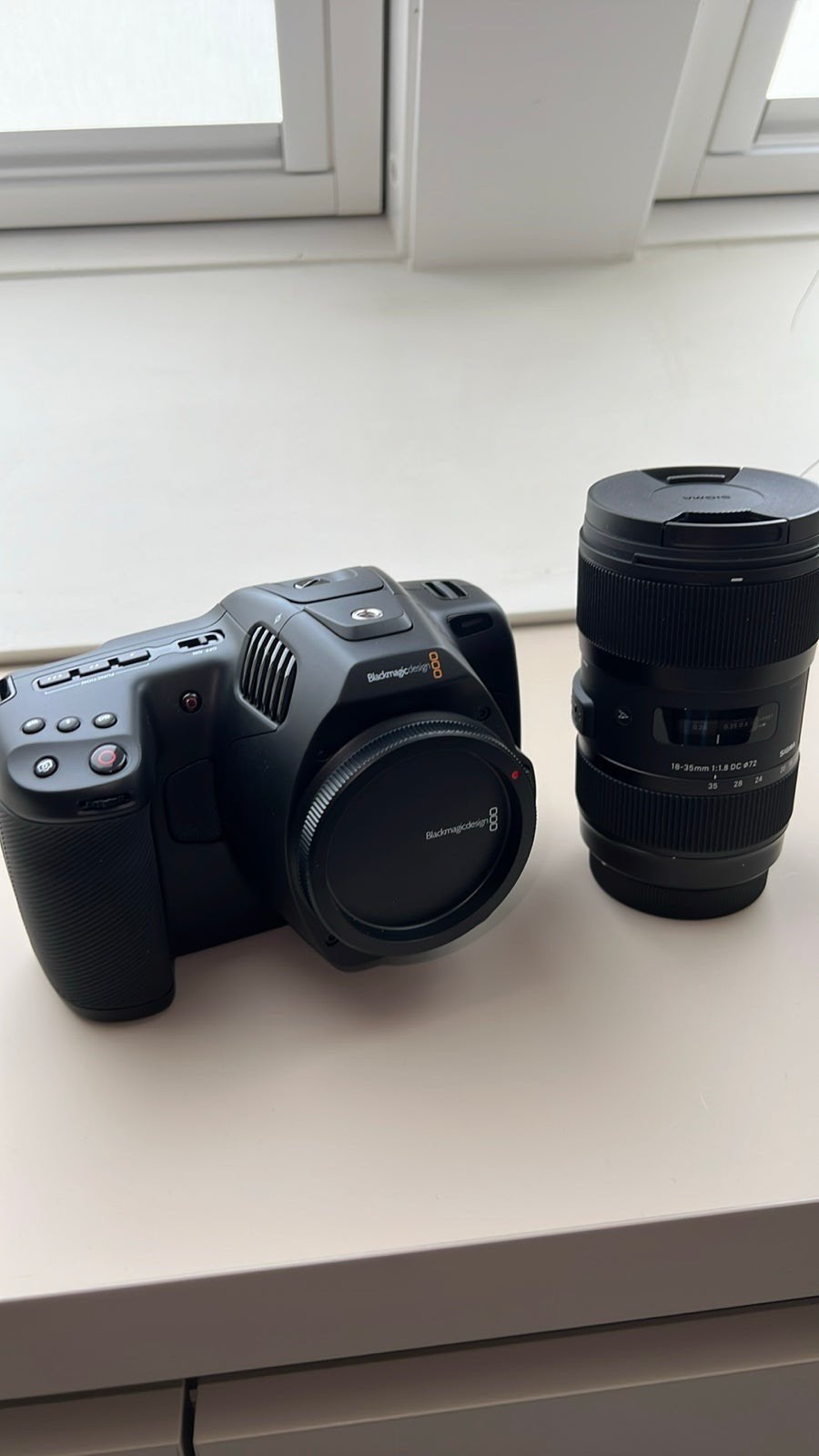 Blackmagic Pocket Cinema Camera 6K Pro + Sigma 18-35mm f/1.8, Overige soorten, Minder dan 8x, Zo goed als nieuw, Full HD
