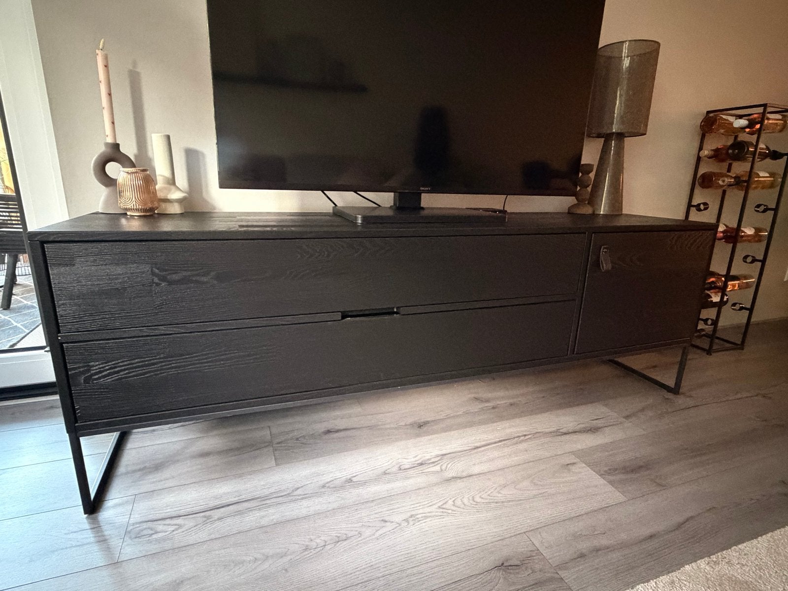 WOOOD Silas Tv Meubel - Essen - Blacknight - 60x180x44, Ophalen, Gebruikt, 150 tot 200 cm, Minder dan 100 cm