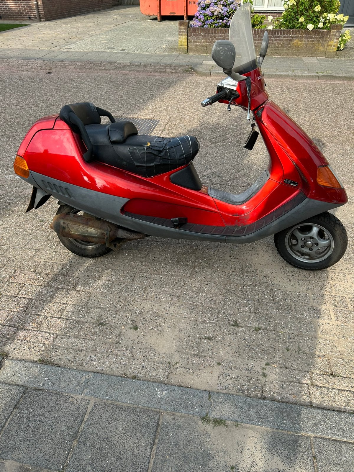 Piaggi hexagon 125 met papieren, Ophalen, Zo goed als nieuw, Overige modellen