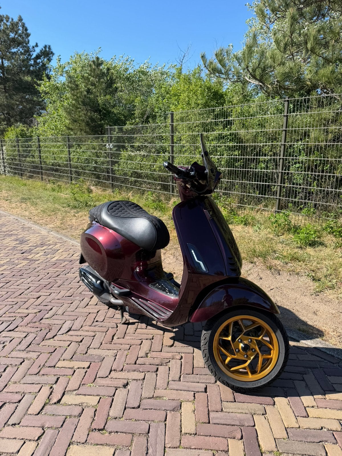 Vespa Sprint Full Option – Brandy Wine, Ophalen