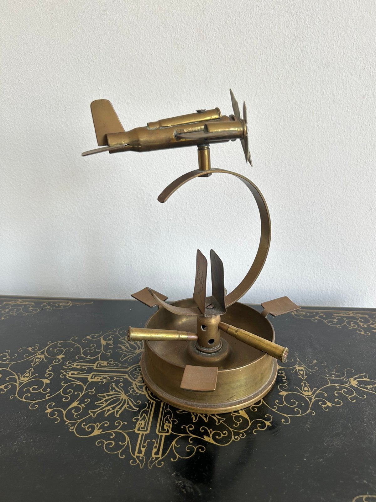 Trench art asbak uit de tweede wereldoorlog, Ophalen of Verzenden, Engeland, Hulzen of Bodemvondsten