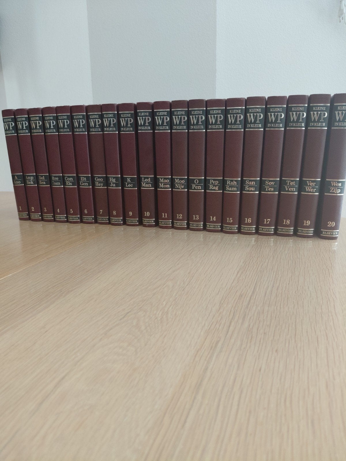 Winkler Prins encyclopedie 20 delig, Ophalen, Zo goed als nieuw, Algemeen