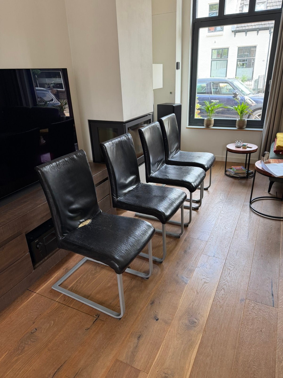 Eettafel stoelen (4 stuks) gratis af te halen, Huis en Inrichting, Stoelen, Ophalen, Gebruikt, Zwart