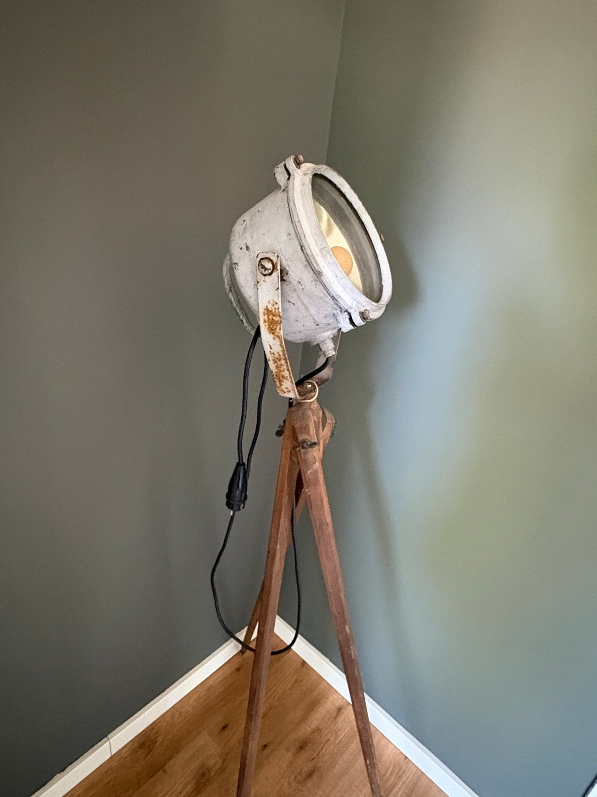 Vintage industriële vloerlamp op statief, Ophalen