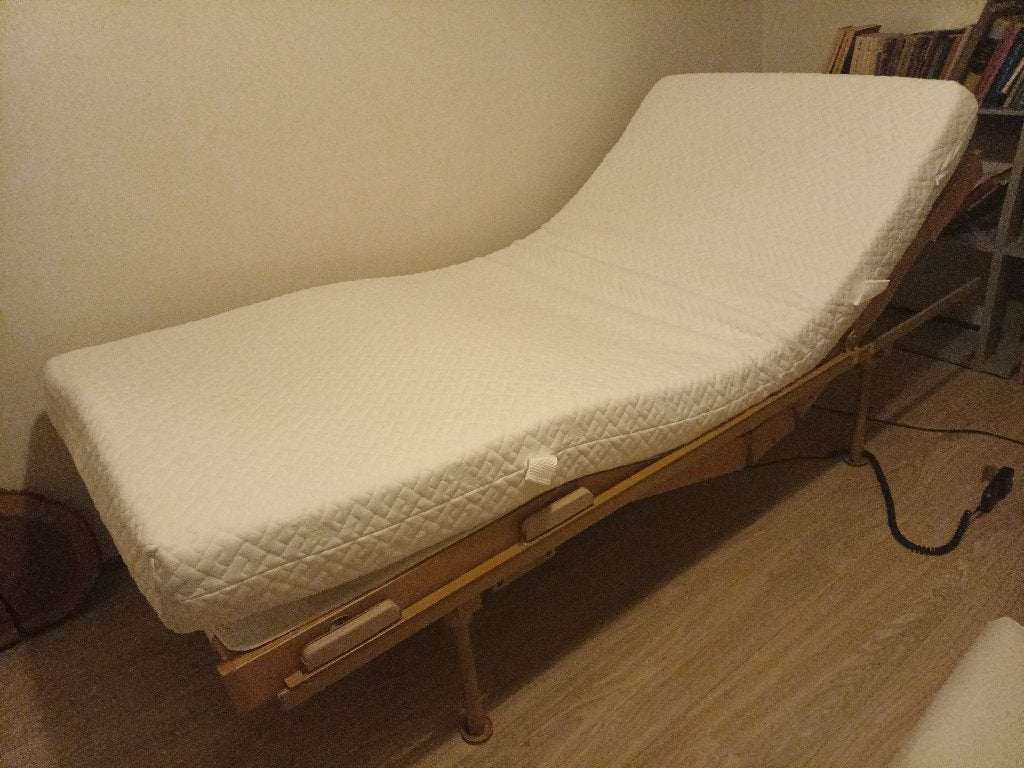 Lattoflex elektrisch verstelbaar bed met schone matras, Ophalen, Gebruikt, 90 cm, Eenpersoons
