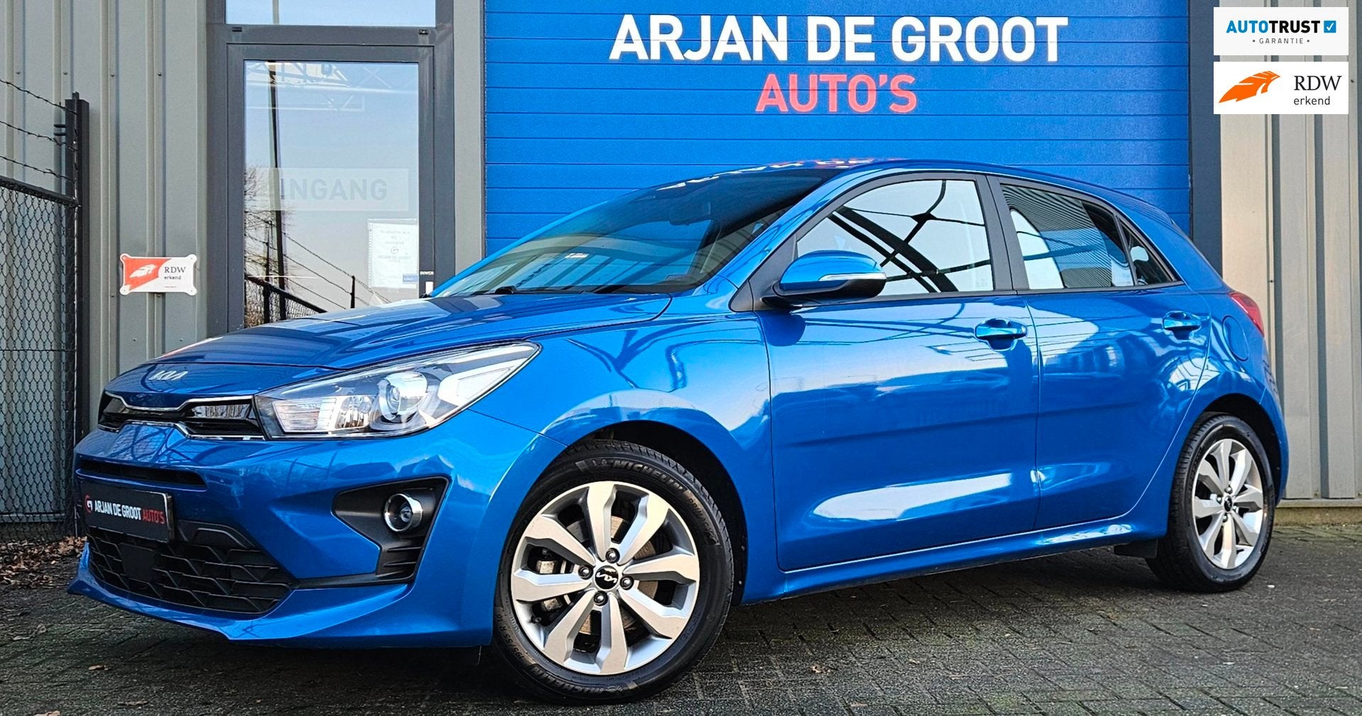 Kia Rio 1.0 T-GDi 100PK Navi Cruise Camera Carplay Clima PDC, Auto's, Voorwielaandrijving, Dealer onderhouden, Gebruikt, Blauw
