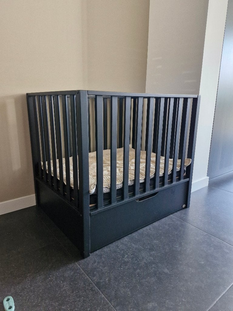 Box + matras + boxkleed, Ophalen, Zo goed als nieuw, Vierkant, In hoogte verstelbaar