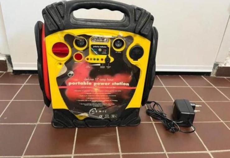 Draagbare power station 17amp. incl. compressor defect, Audio, Tv en Foto, Ophalen of Verzenden, Niet werkend