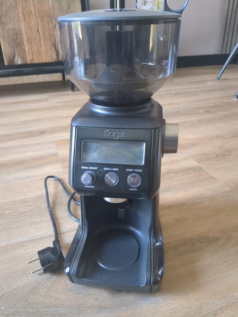 Sage the Smart Grinder Pro BCG820, Witgoed en Apparatuur, Koffiezetapparaten, Ophalen, Koffiebonen, Zo goed als nieuw, Combi