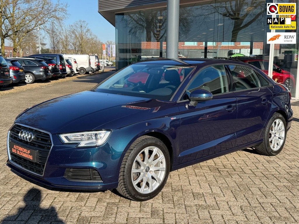 Audi A3 Limousine 30 TFSI Pro Line, Navi, Cruise control, Xe, Stof, Gebruikt, Blauw, 116 pk
