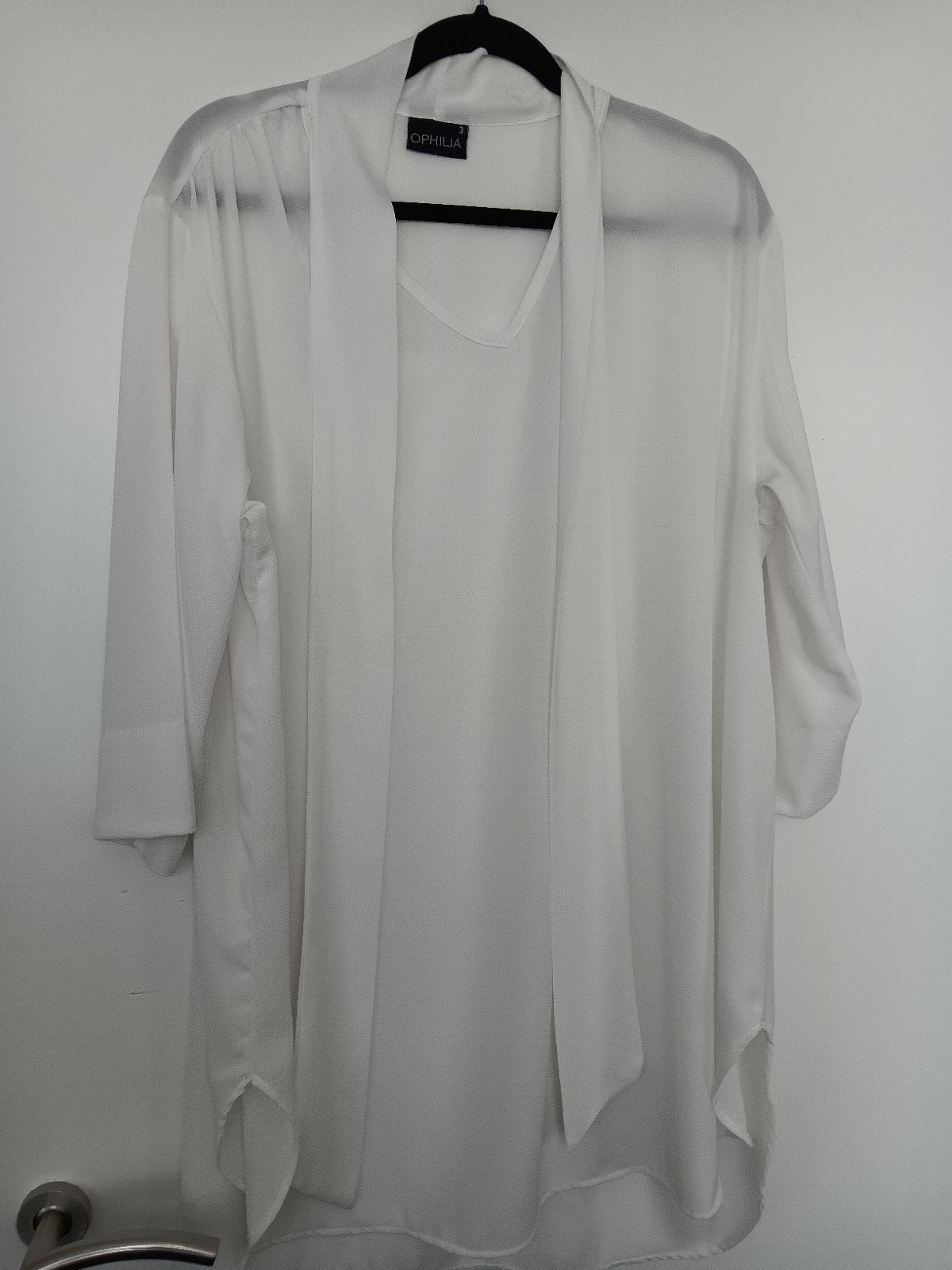 Te Koop: OPHILIA Blouse,  mt. 46. Roomwit.  ( J-115)., Kleding | Dames, Ophalen of Verzenden, Zo goed als nieuw, Ophilia, Blouse of Tuniek