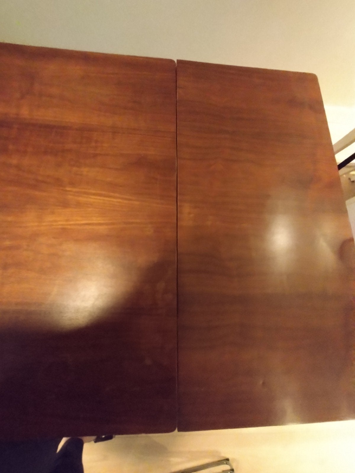 Foto 6 van Antieke 19e Eeuwse Uitschuifbare Eettafel