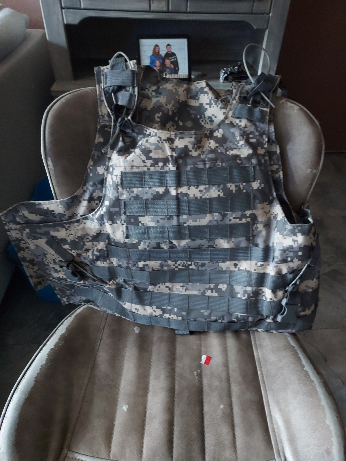 Airsoft vest, Ophalen