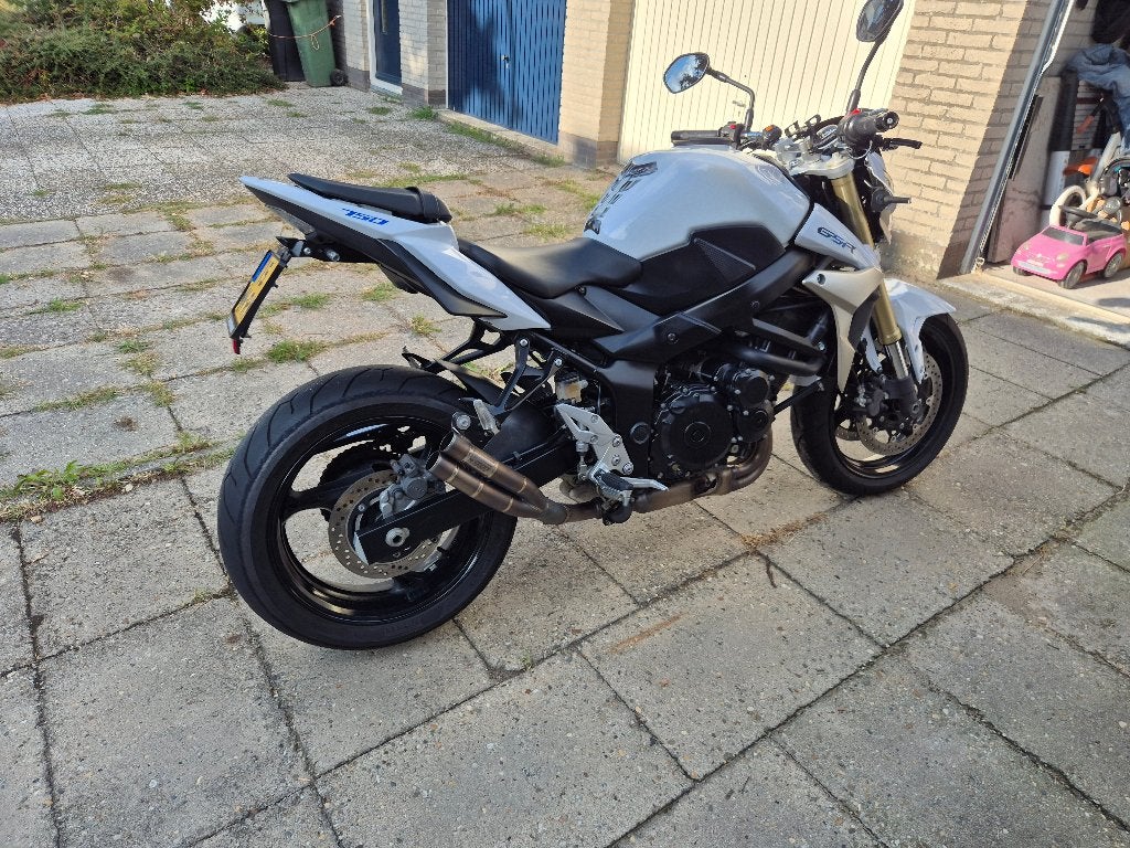 Suzuki GSR 750 Naked Bike - Wit, Motoren, 750 cc, Occasion, 4 cilinders, Particulier