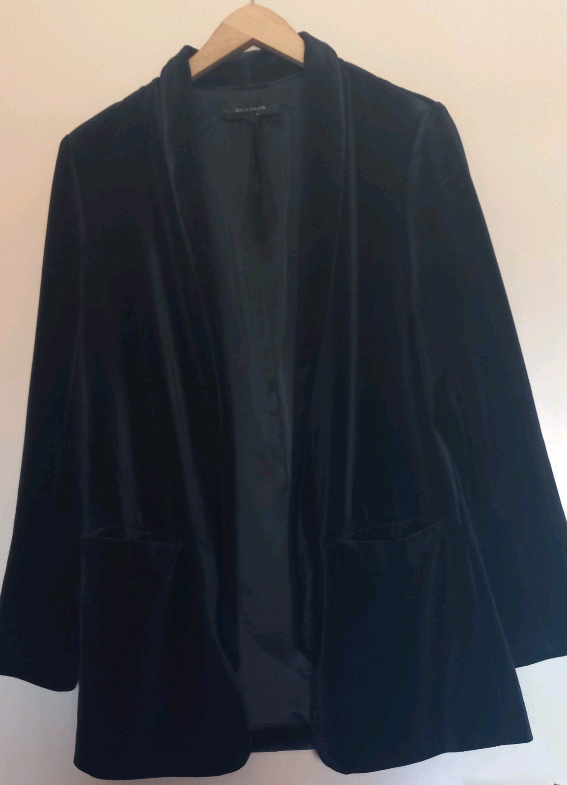 Zwarte velvet blazer Anytime maat 42, Zwart, Maat 42/44 (L), Anytime, Ophalen of Verzenden