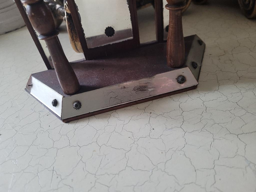Antiek klein houten kapelletje met kruisbeeldje, Antiek en Kunst, Ophalen of Verzenden