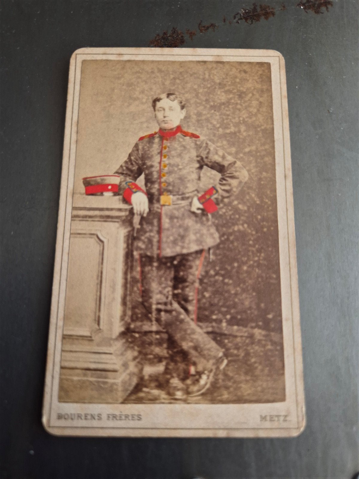 Antieke foto van soldaat - Bourens Frères Metz, Ophalen of Verzenden, Landmacht, Nederland