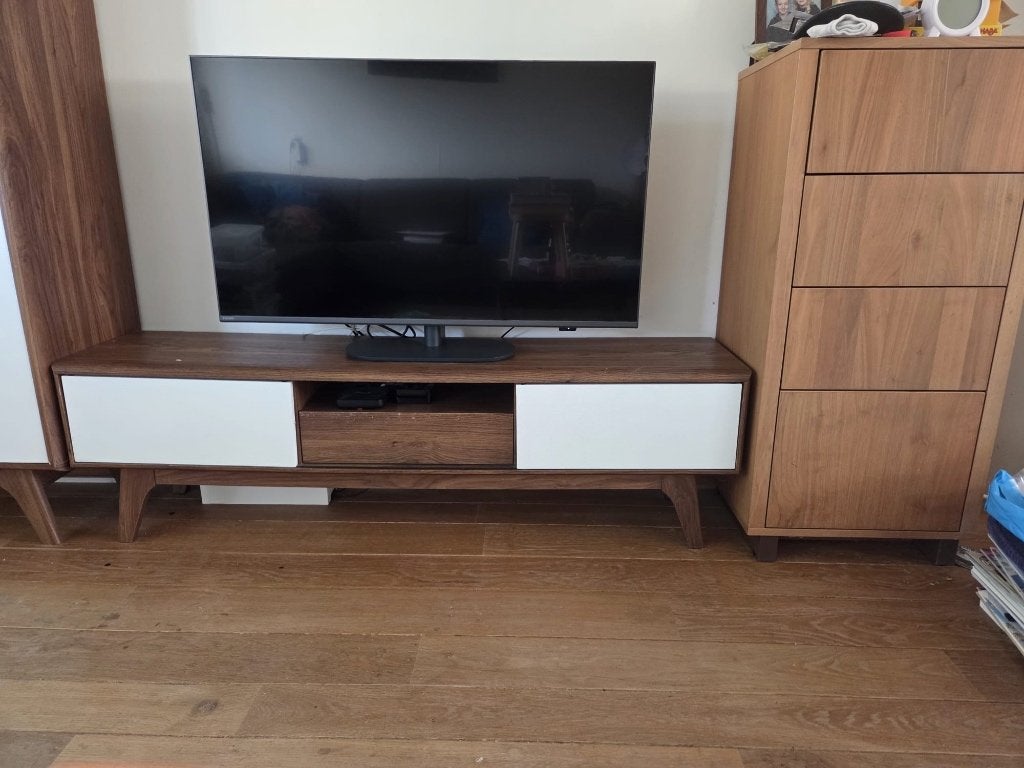 TV meubel, Huis en Inrichting, Ophalen, Gebruikt, Notenhout (fineer), 100 tot 150 cm