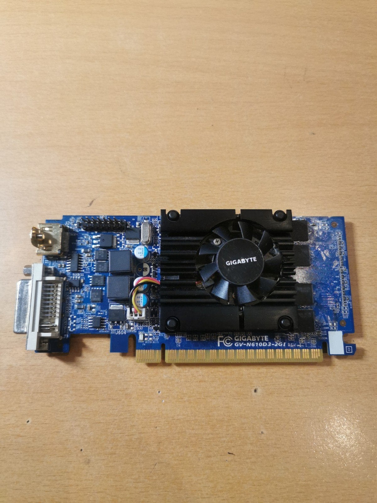 Gigabyte GV-N610D3-2GI NVIDIA GeForce GT 610 Grafische Kaart, Gebruikt, PCI-Express 2, GDDR3, Ophalen of Verzenden
