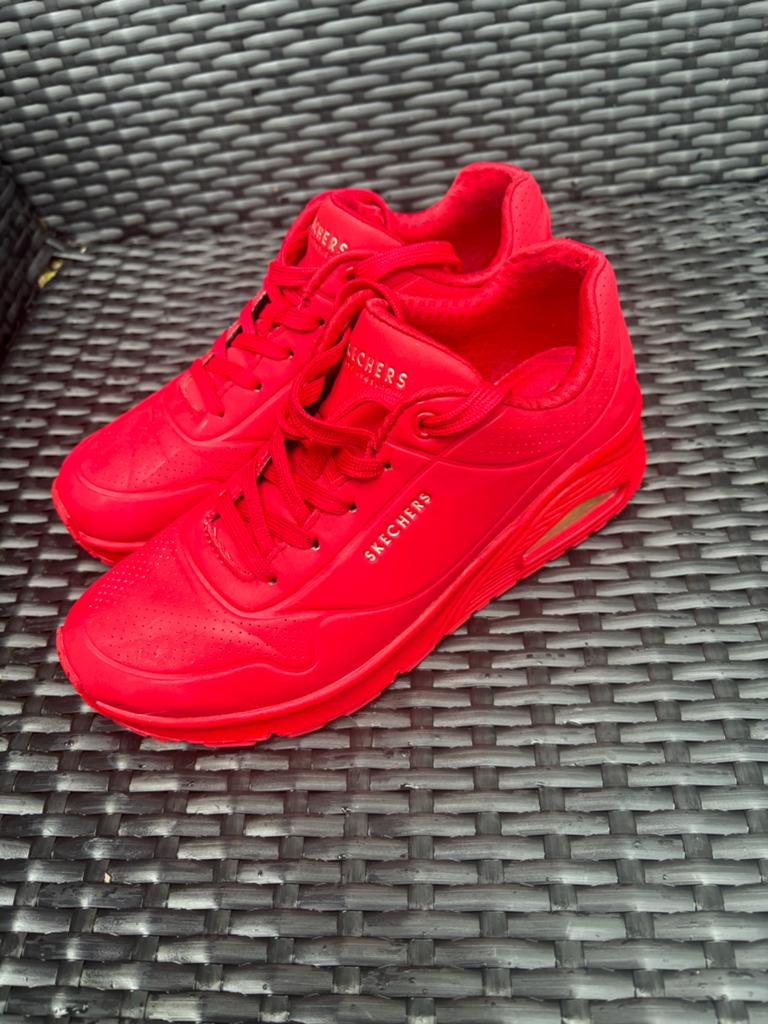 Skechers Street Uno - Rode Sneakers Maat 37, Ophalen of Verzenden, Zo goed als nieuw, Rood, Sneakers of Gympen
