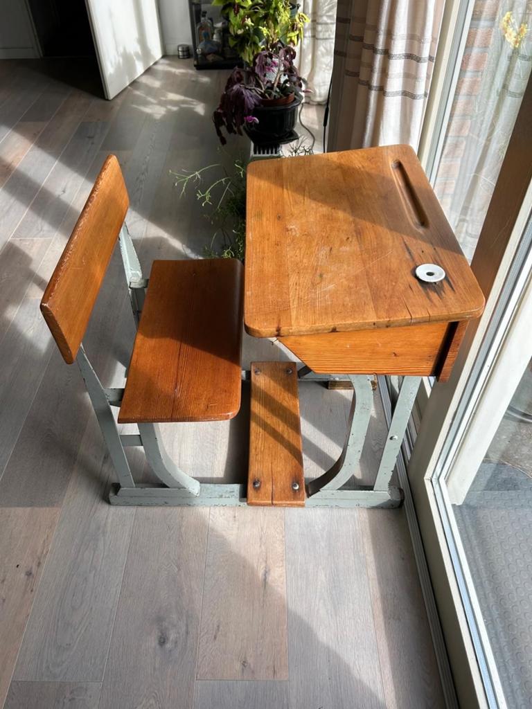 Vintage schoolbankje- Hout en metaal, Ophalen